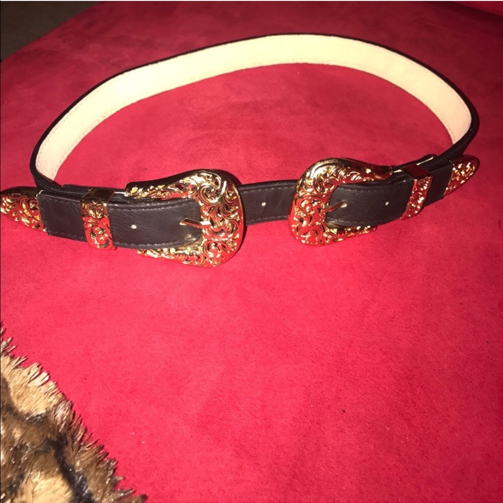 Gold Double Buckle Belt - Picture 2 of 4